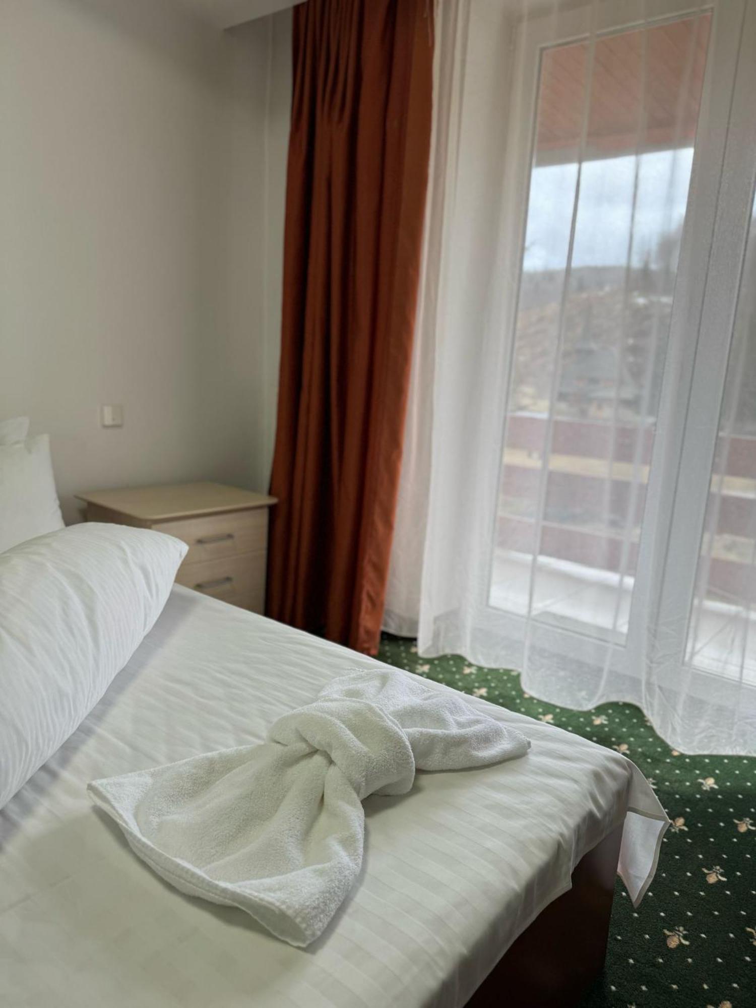 Hotel Iadolina Stana de Vale Εξωτερικό φωτογραφία